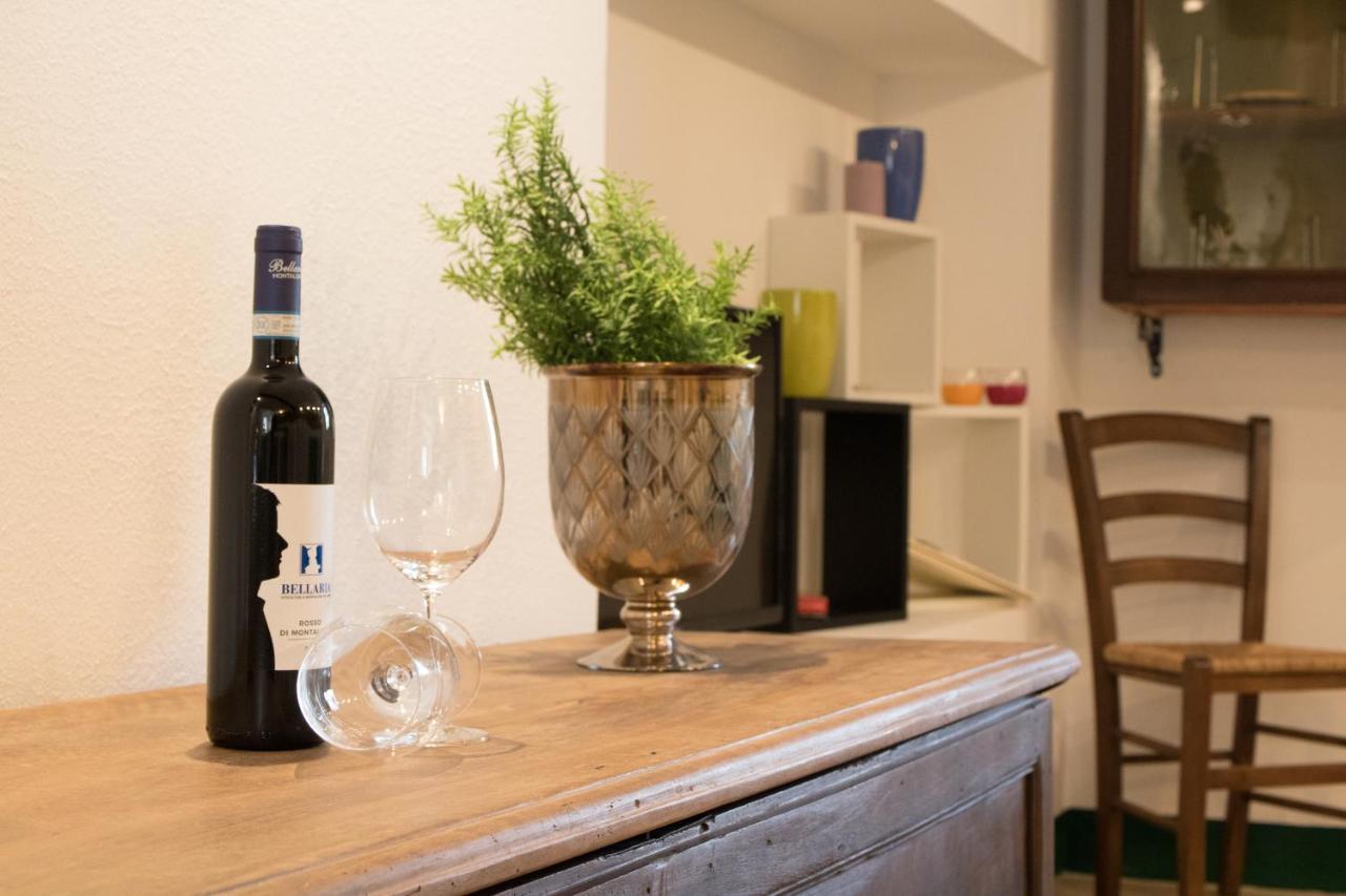 Casa Costa Delle Caserme 蒙塔尔奇诺 外观 照片
